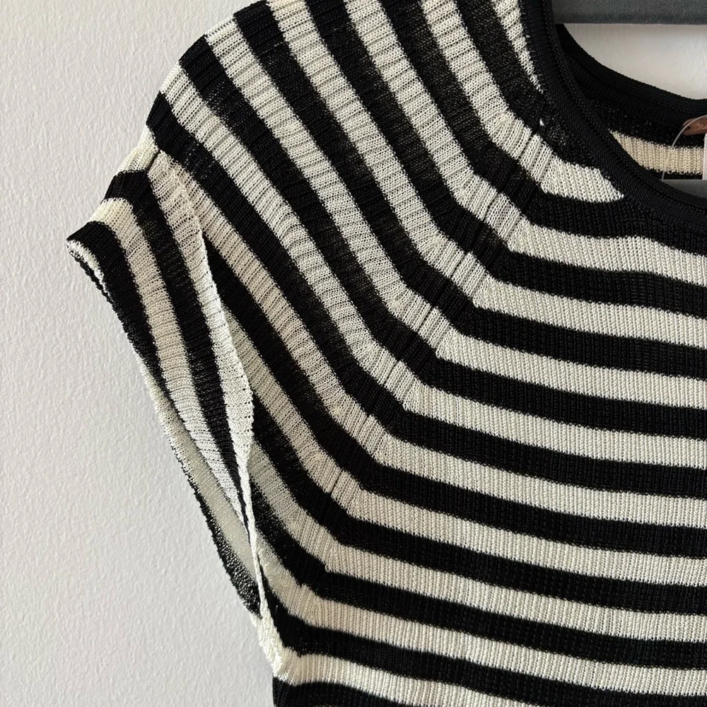 FREE PEOPLE Slinky‎ Baby Tee Black White Striped Combo Size M NWT Bloggers’ Fav!